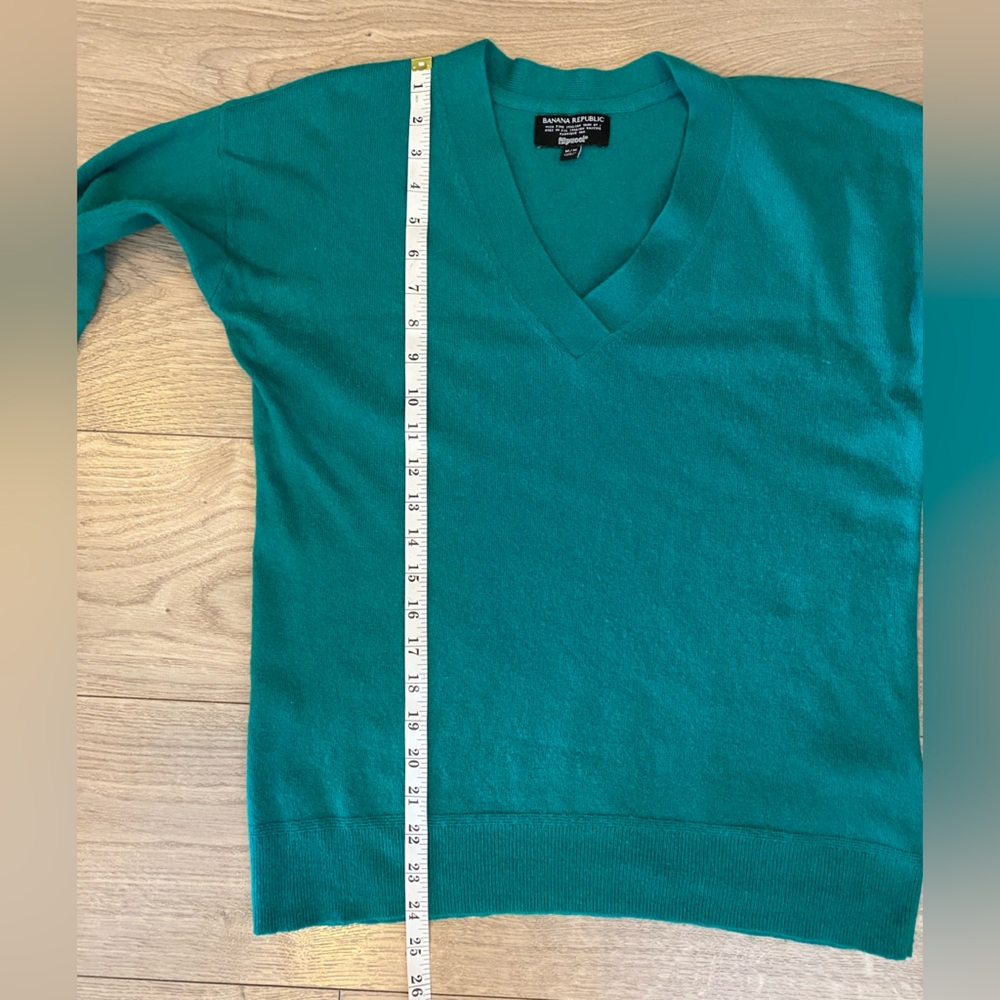Banana Republic Green V-Neck Women's Sweater merino cashmere rayon blend size M - Picture 7 of 8